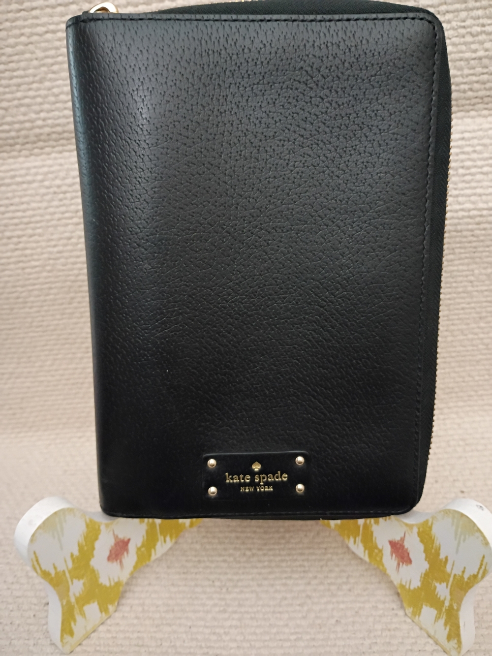 kate spade Black Pebbled Leather Zip Wallet Organizer